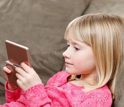 なんだこれー?な反応が面白い現代の子供達に古いガジェットを渡してみたら
