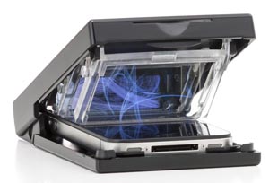 iPhoneで3D映像を楽しめる Palm Top Theater