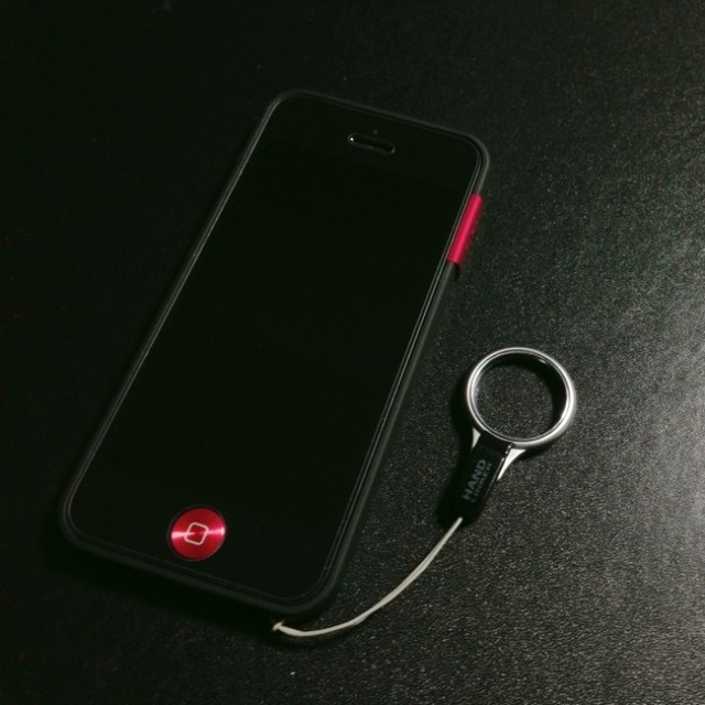 iPhone5コーデ USG ITG + CAZE ThinEdge + METALボタン