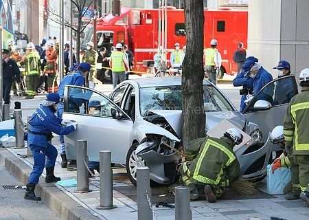 名古屋駅で暴走車殺人未遂容疑で無職大野木亮太容疑者(30)を現行犯逮捕ほか今日の #スクラップ #2014 #2/23