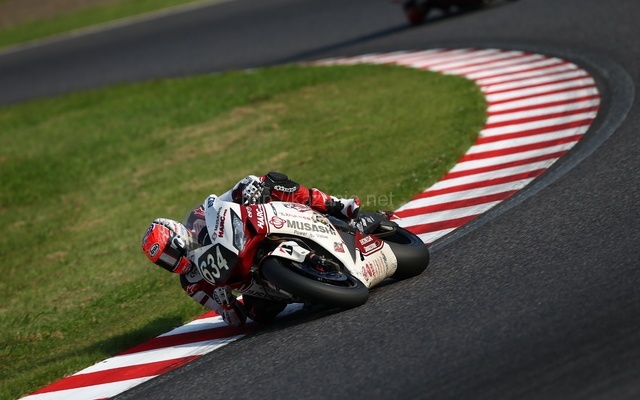 鈴鹿8耐 真夏の耐久レース、大波乱の末に決着ほか今日の #スクラップ #2014 #7/27